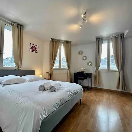 Stanislas, Familial Avec Parking ! Appartement *